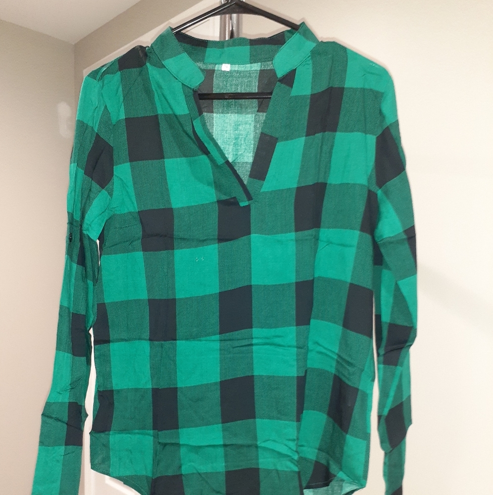 #15 NWOT Women's Buffalo Plaid flannel